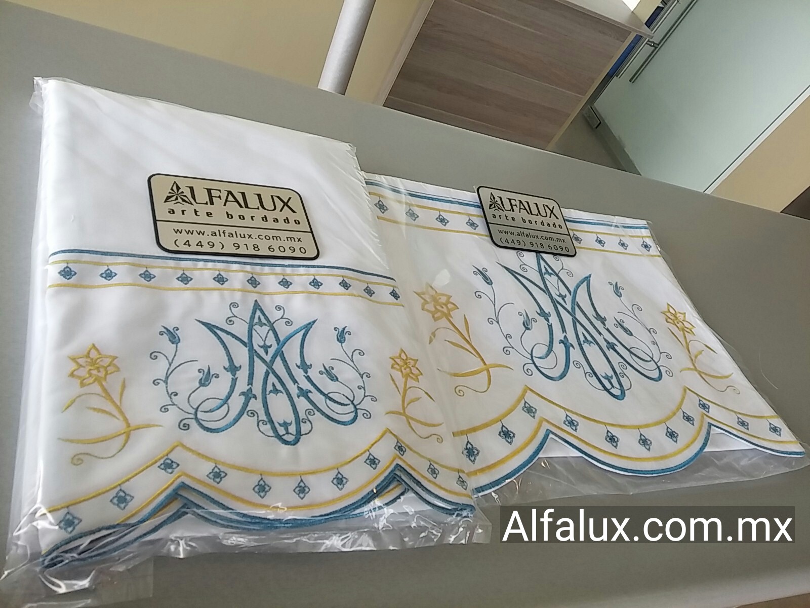 105 MARIANO Mantel 34 Blanco Azul